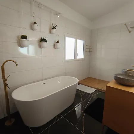 Διαμέρισμα Le Secret 140m2, Proche Sanctuaires, Climatise *