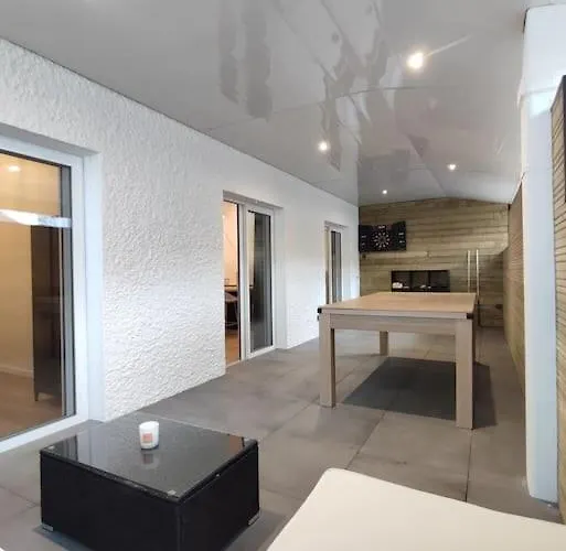 Апартаменты Thesecret 8 Couchages, Sanctuaires Et Gare 5Mn Climatise , Salle De Sport Terasse Лурд