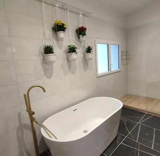 Le Secret 140m2, Proche Sanctuaires, Climatise *